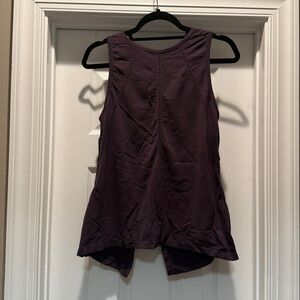 Athleta knotted tie back plum purple tank top size S